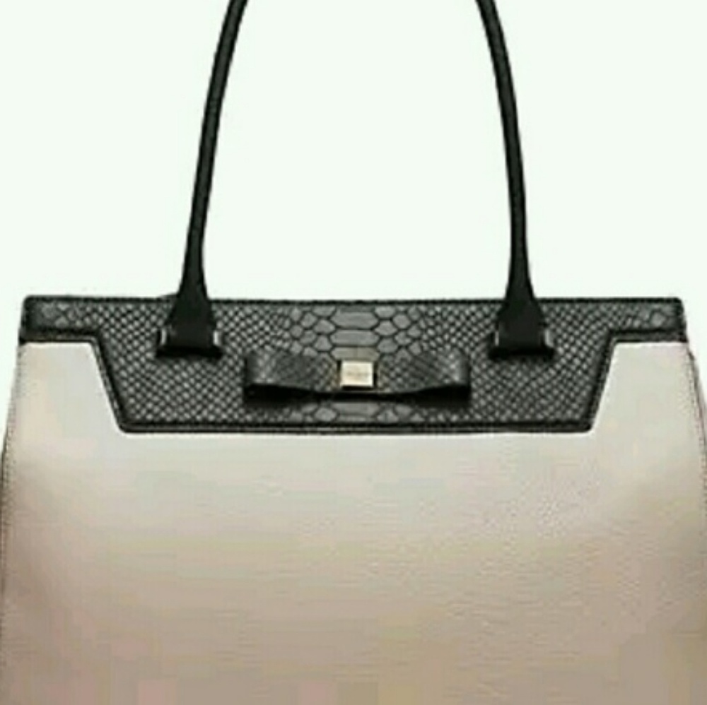 🎀🎉HOST PICK🎀🎉 8/2🎀🎉Kate Spade Rivas - Picture 3 of 7